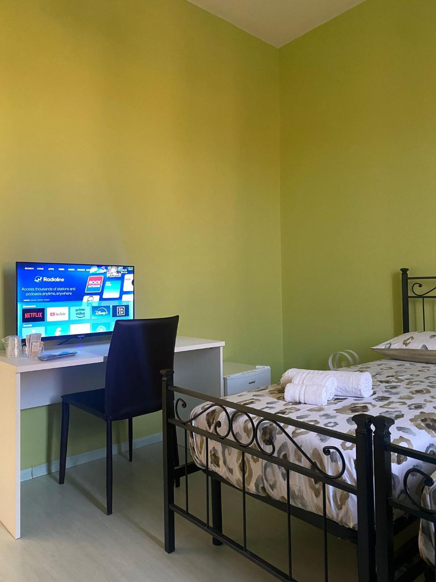 Marico Affittacamere Via Talarico Civico 3 Salerno Exterior foto
